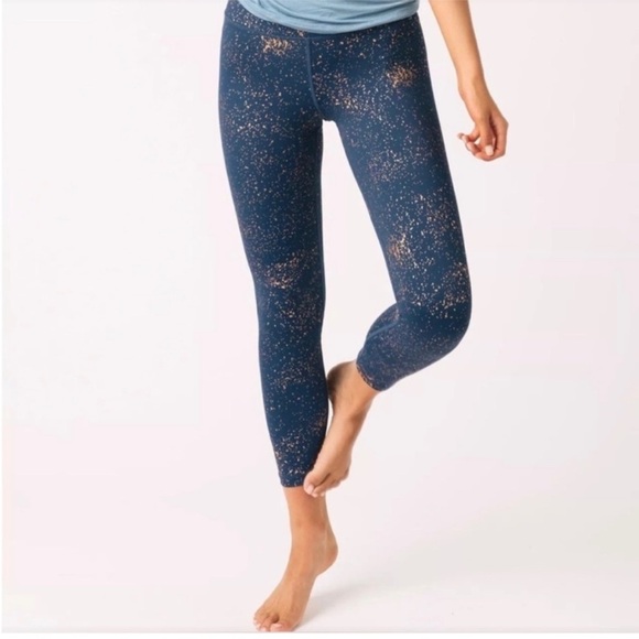 ZYIA Stay Gold Light & Tight Speckled 7/8 Leggings - Picture 2 of 13